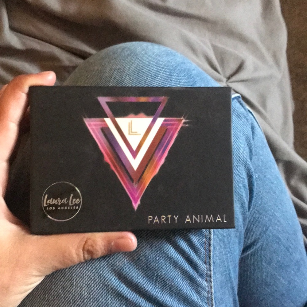 Laura Lee party animal pallet